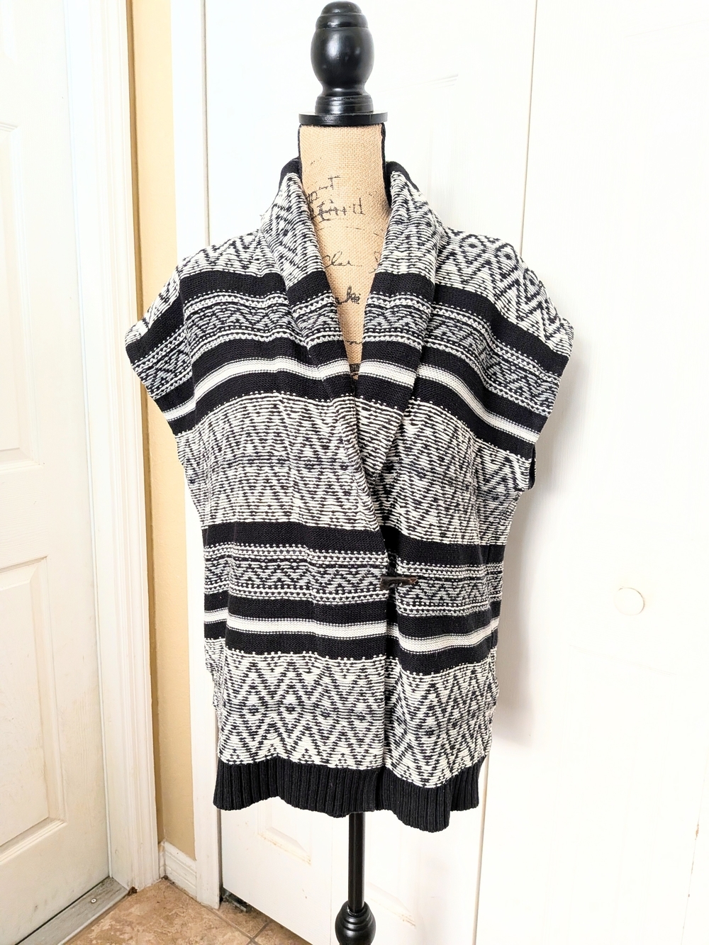 Chaps Black & White Knit Open Front Cardigan